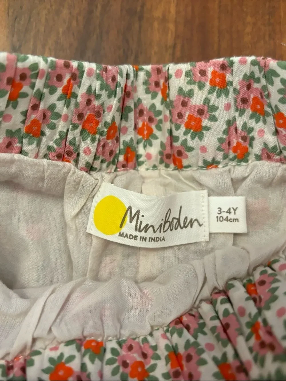 Mini Boden cream/pink/orange floral skirt - Picture 4 of 4